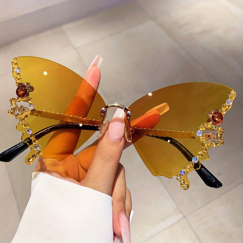 Butterfly Fashion Glasses – Trendy Sunshade for Beach & Party