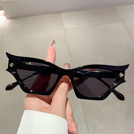 Cat Eye Shades – Modern Retro Style for Fashion-Forward Women