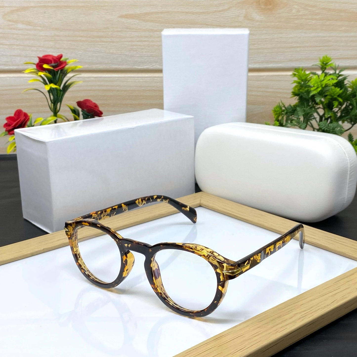 Trendy Shades For Round Face For Men And Women-SunglassesCraft