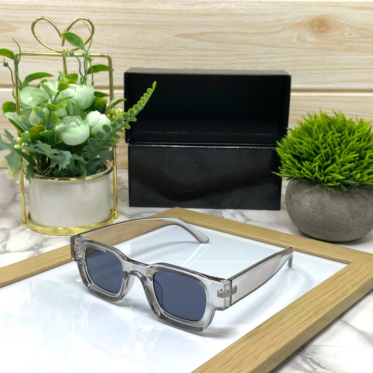 Retro Square Sunglasses For Men And Women-SunglassesCraft