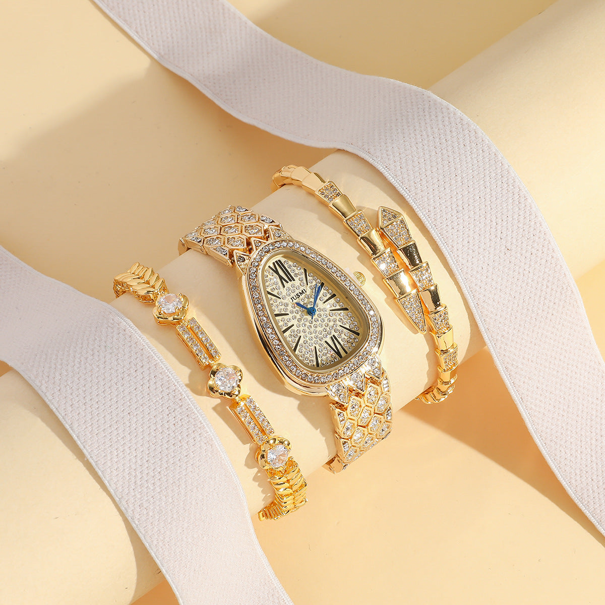 Women's Gold Snake Head Quartz Watch & Bracelet Set – 3-piece Pack