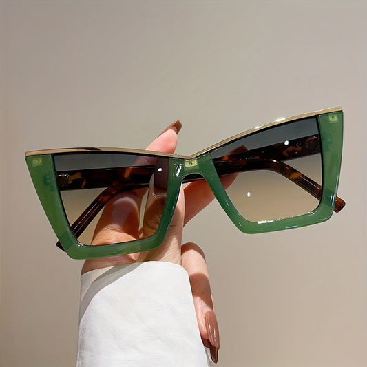 Vintage Cat Eye Sunglasses – Bold Fashion Shades for Any Occasion