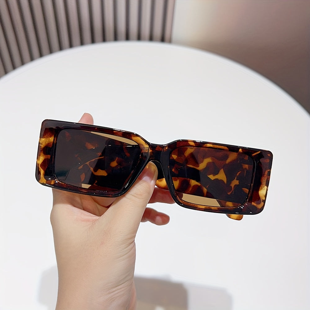 Retro Square Fashion Glasses for Men – Bold & Stylish Eyewear