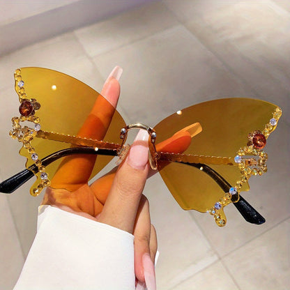 Butterfly Fashion Glasses – Trendy Sunshade for Beach & Party