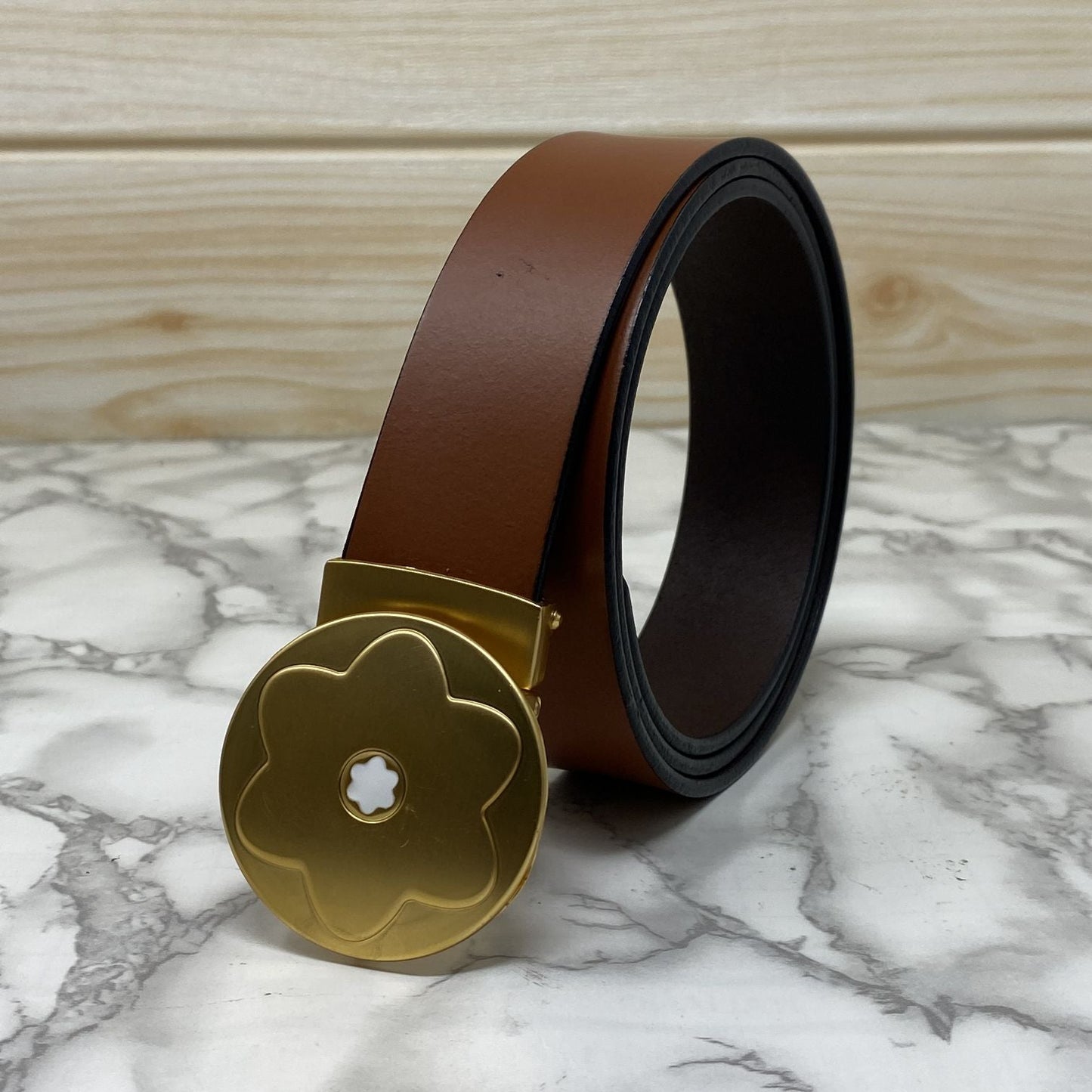 Flower Pattern Round Pin Buckle Leather Belt For Men-SunglassesCraft