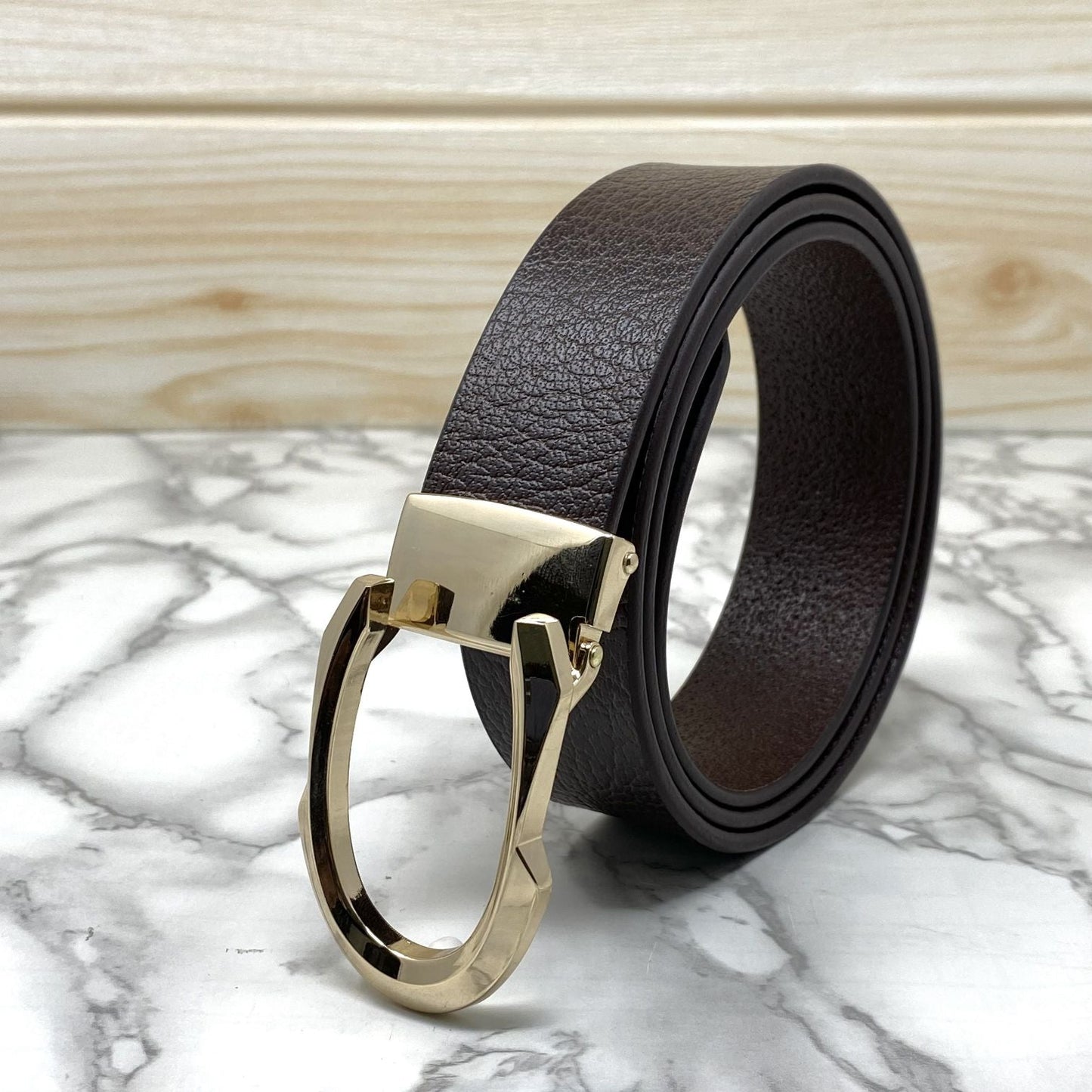 Signature C Logo Leather Belt For Unisex-SunglassesCraft