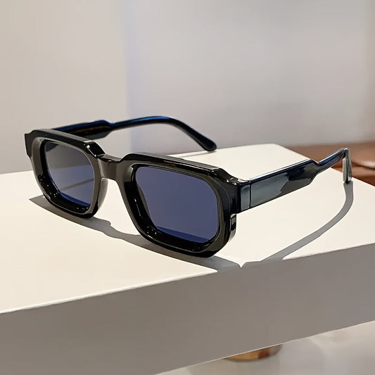 Men’s Retro Square Frame Glasses – Stylish Eyewear