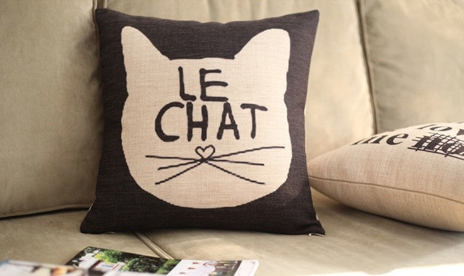 Le Chat Toss Cat Pillow Cover
